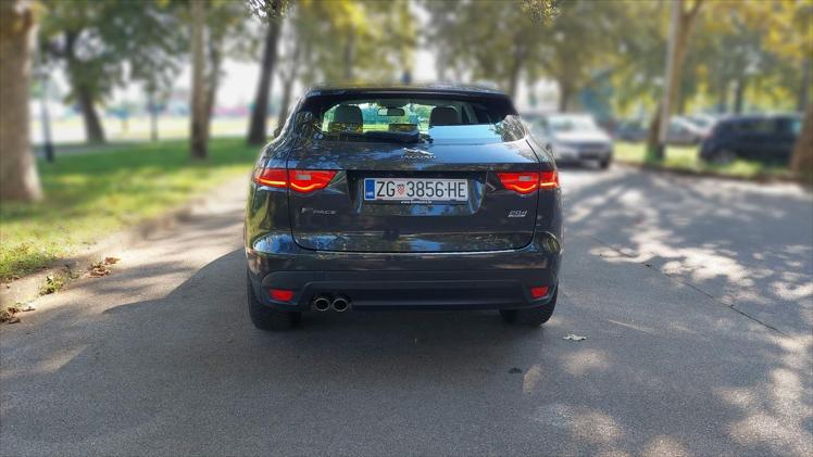 Jaguar F-Pace AWD 2.0 D Portfolio Aut.