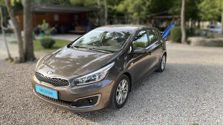 Rabljeni automobil na prodaju iz oglasa 82952 - KIA cee'd cee'd 1,6 CRDI LX Champion