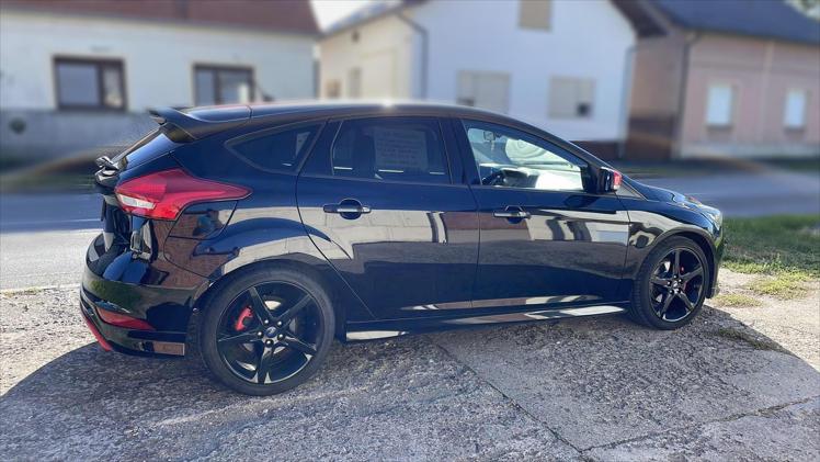 Ford Focus 1,5 TDCi ST Line Red&Black Edition