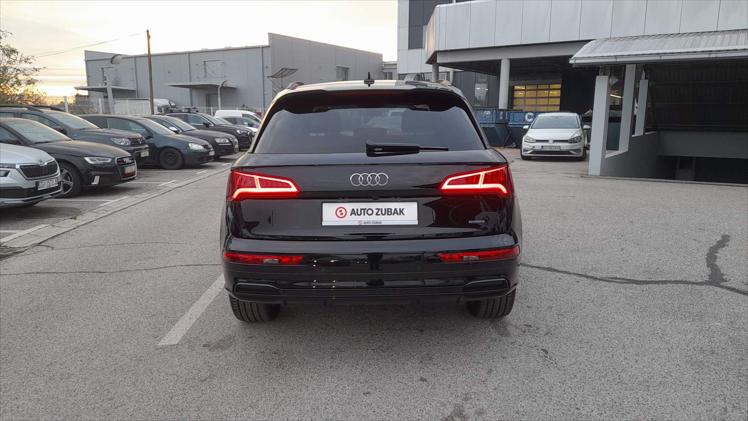 Audi Q5 quattro 40 TDI Sport S tronic