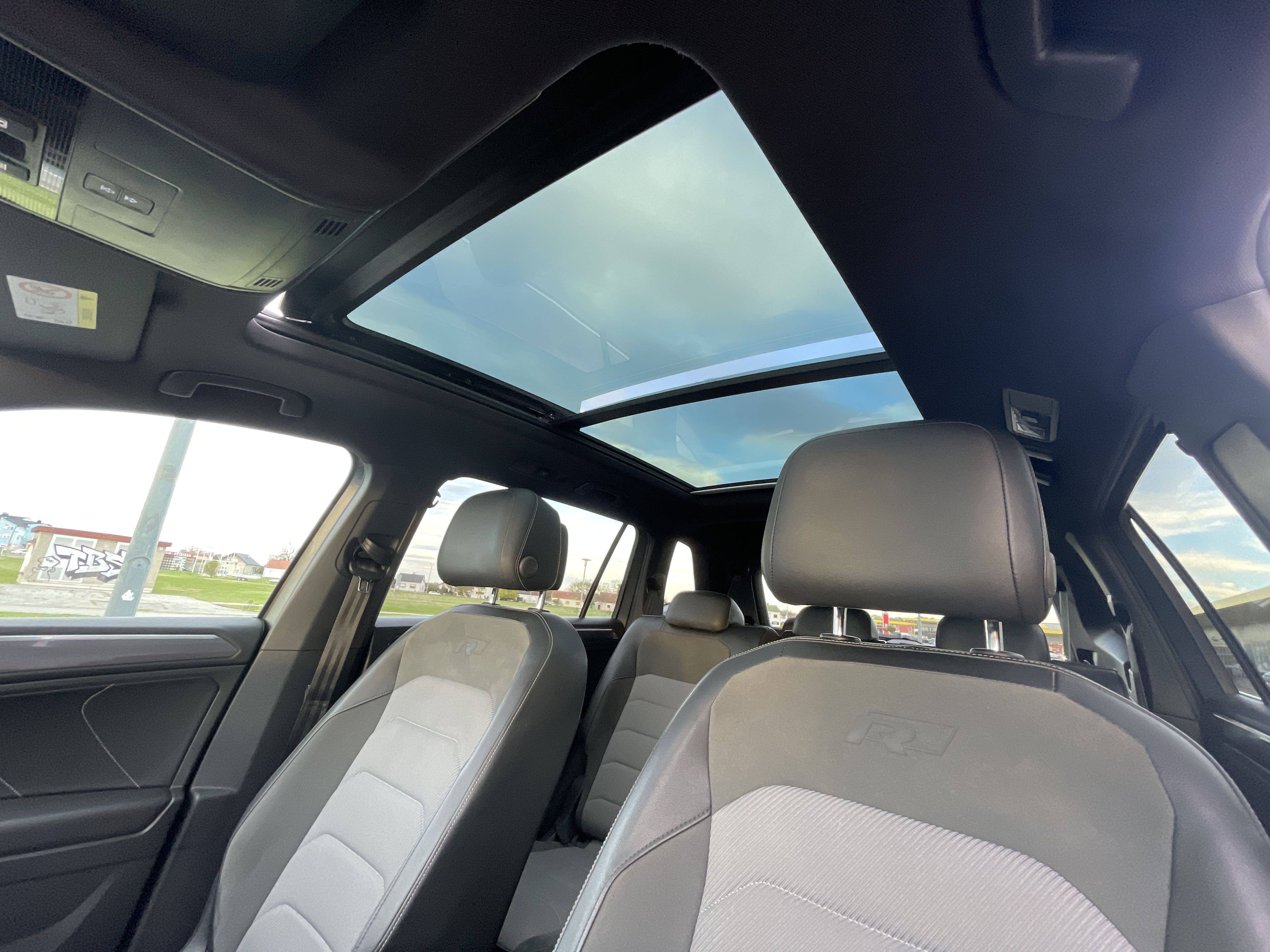 Panoramic sunroof