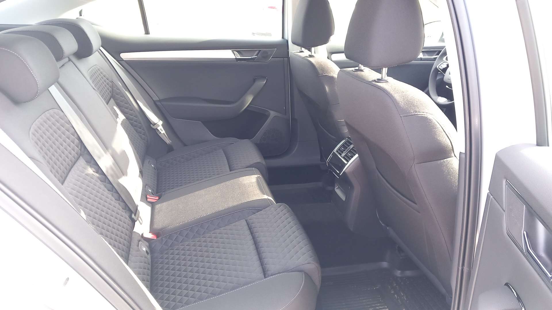 Vehicle gallery image 187149