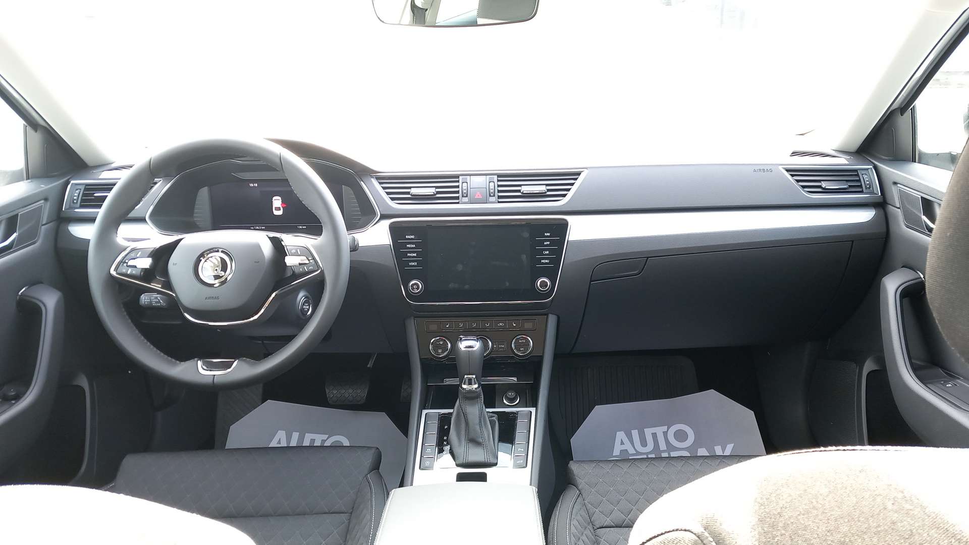 Vehicle gallery image 187150