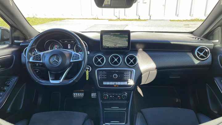 Mercedes-Benz A 200 d 4MATIC AMG Line Aut.