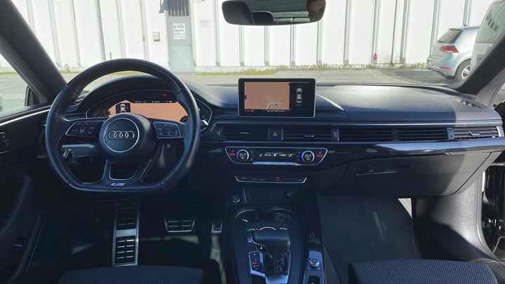 Audi A5 Coupe  2.0 TDI S line