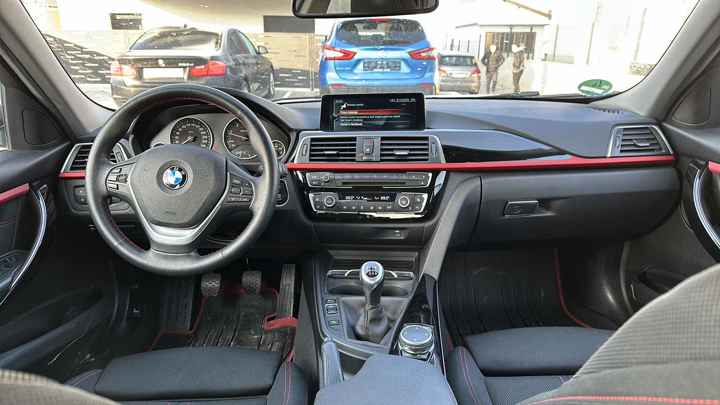 BMW 318d Sport Line