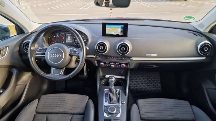 Audi A3 limuzina 1.6 TDI S tronic S line