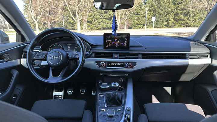 Audi A4 2,0 TDI ultra Select