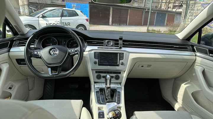 VW Passat Variant 1,6 TDI BMT Highline DSG