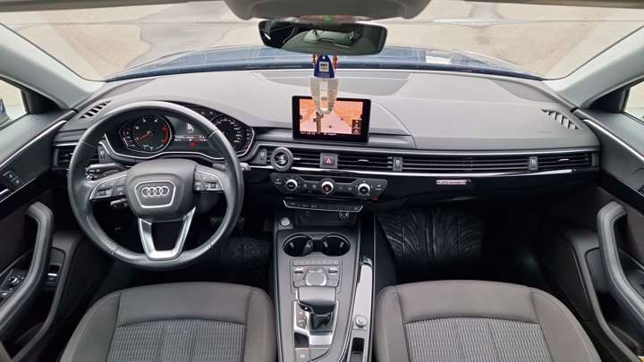 Audi A4 Avant quattro 40 TDI Design S tronic