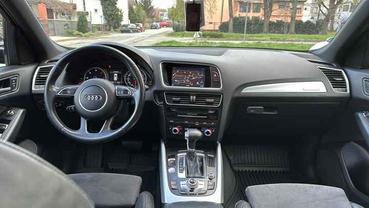 Audi Q5 quattro 2,0 TDI Sport S-tronic