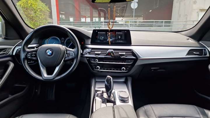 BMW 520d 4 vrata Aut.