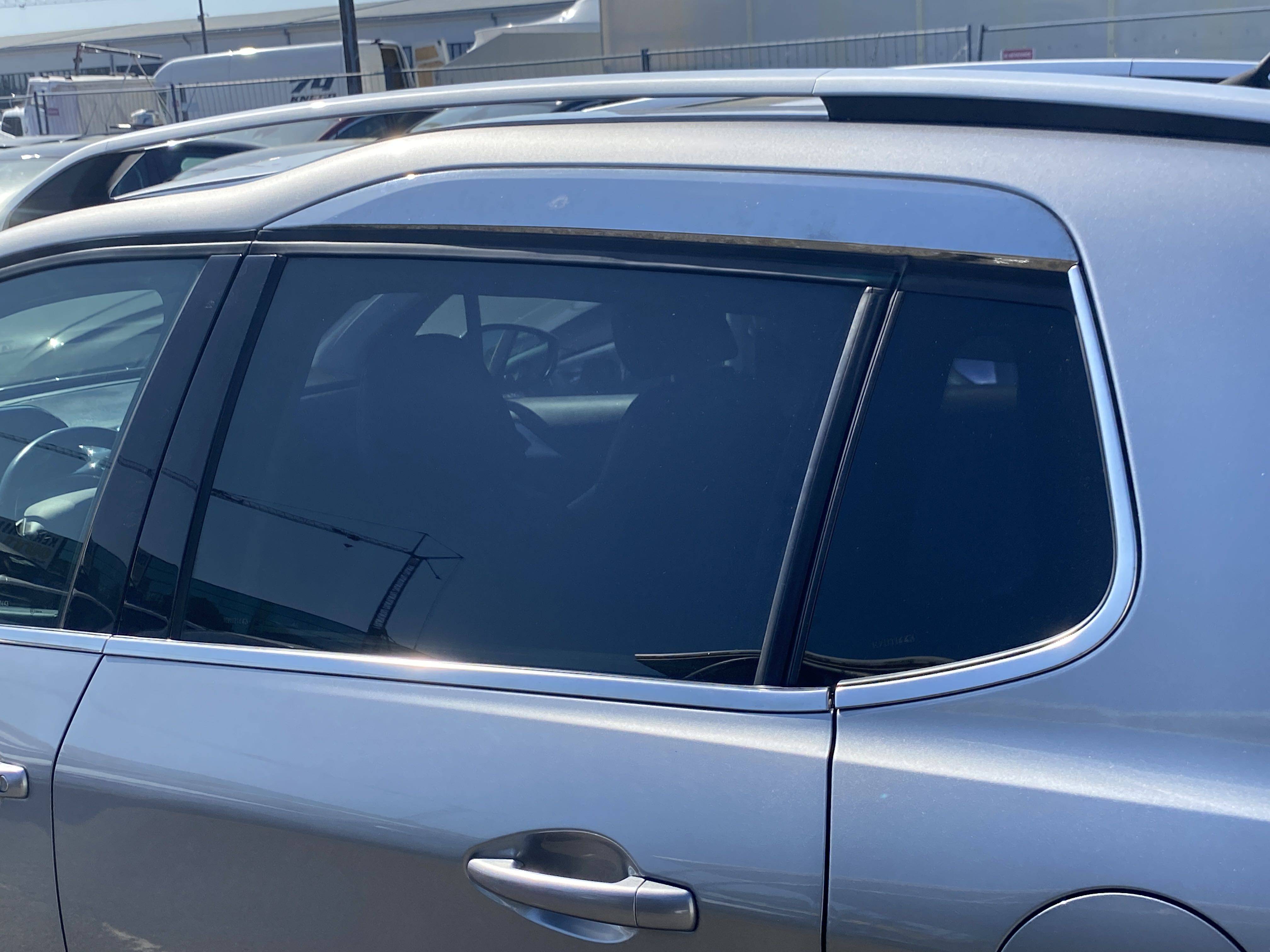 Tinted glass