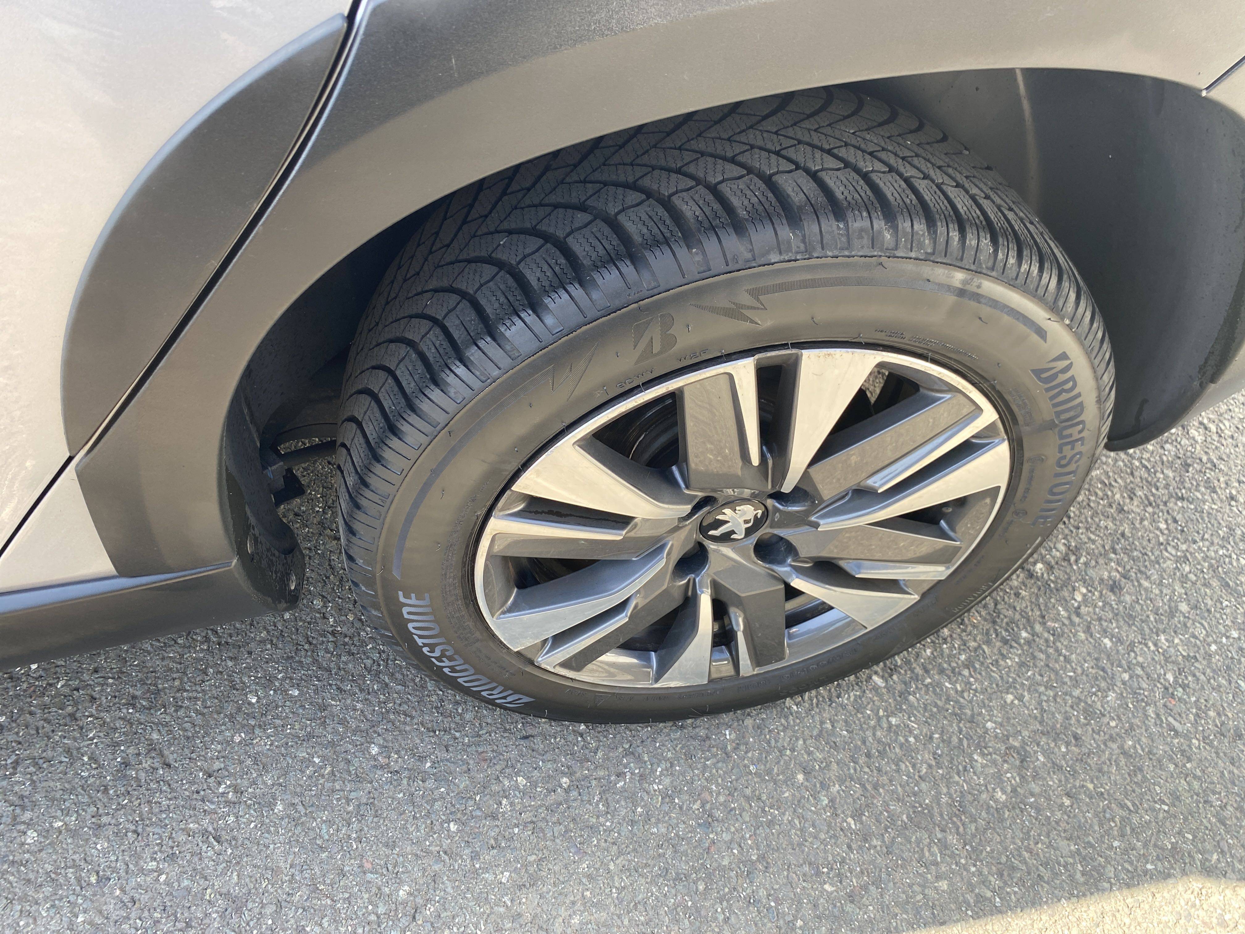 Alloy wheels