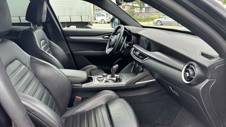 Alfa Romeo Stelvio Q4 2,0 Turbo 280 Veloce Aut.