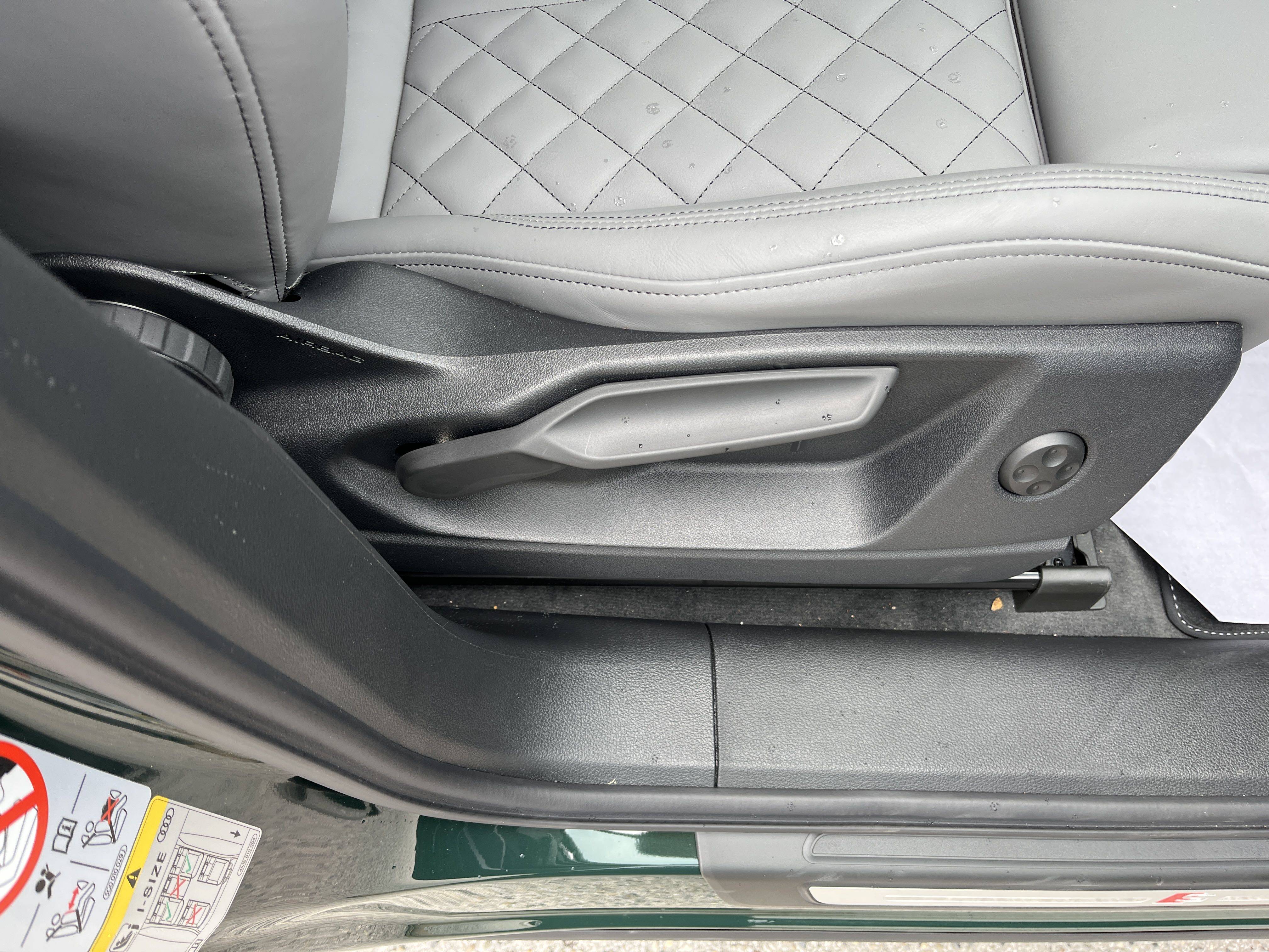 Height adjustable seats