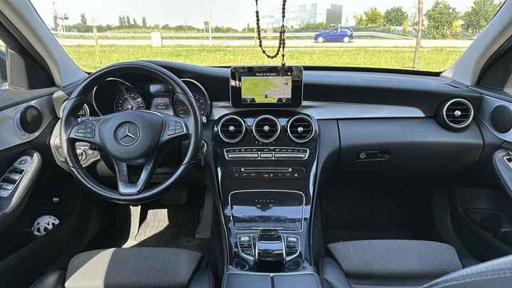 Mercedes-Benz C180 Avantagarde