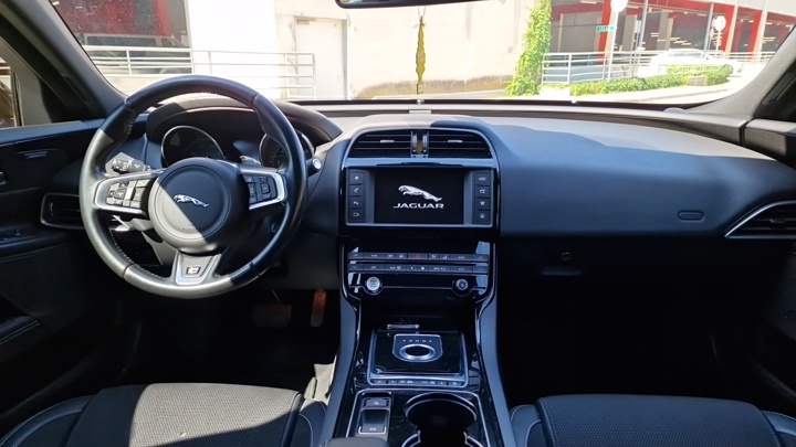 Jaguar XE 2,0 D (i4D) R-Sport Aut.