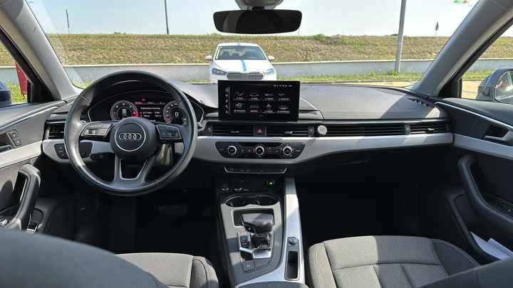 Audi A4 Avant 30 TDI S tronic