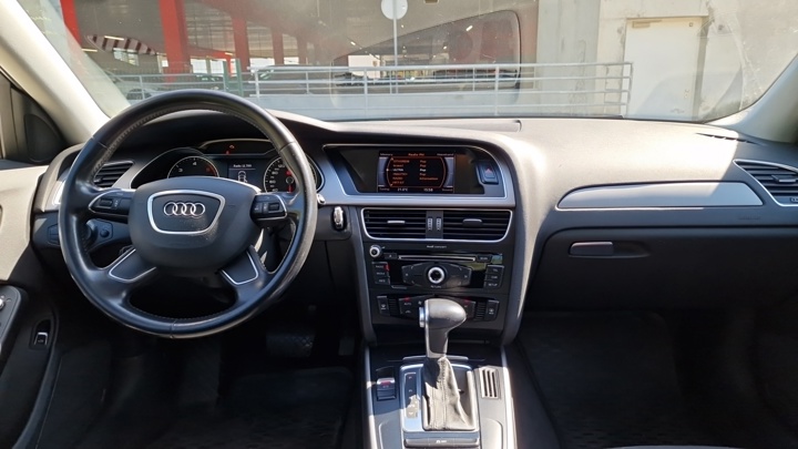 Audi Audi A4 B8 2.0 TDI