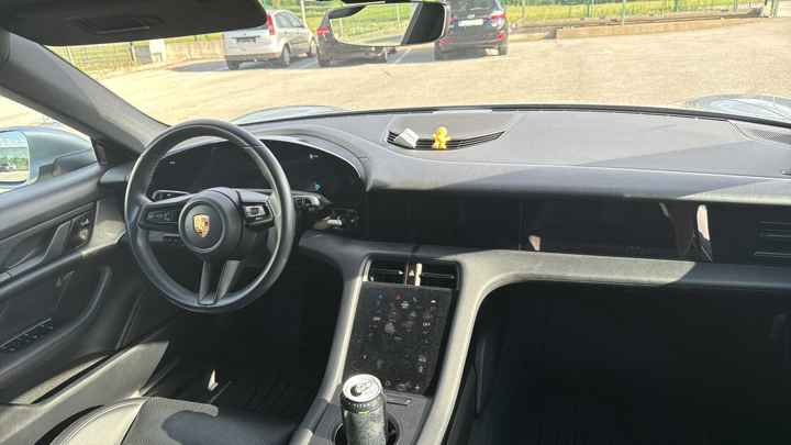 Porsche Taycan 4S