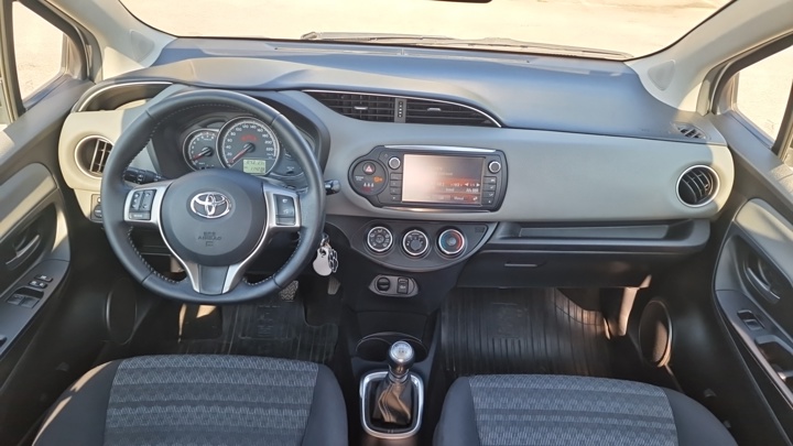 Toyota Yaris 1,33 VVT-i Sol