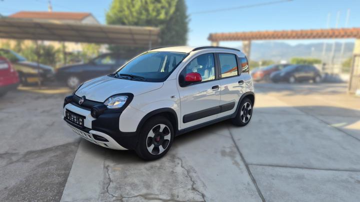 Fiat Panda 1,0 BSG Hybrid Red