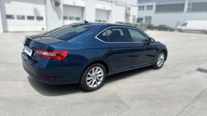 Rabljeni automobil na prodaju iz oglasa 91150 - Škoda Superb Superb 2,0 TDI Style DSG