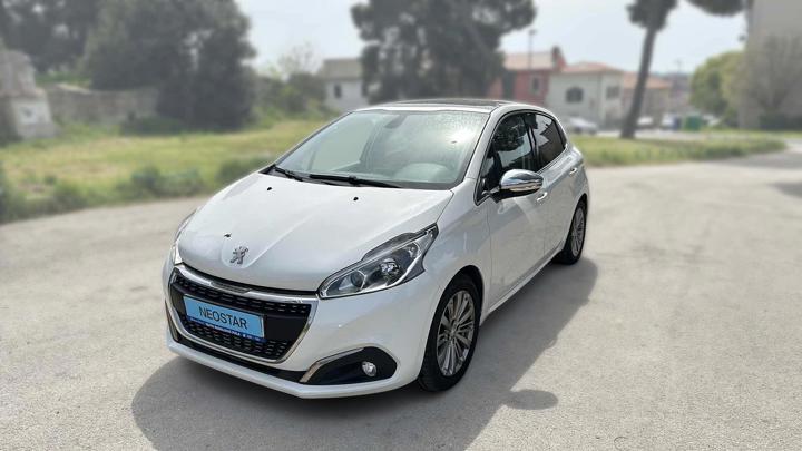 Rabljeni automobil na prodaju iz oglasa 88457 - Peugeot 208 208 1,2 PureTech 82 Allure