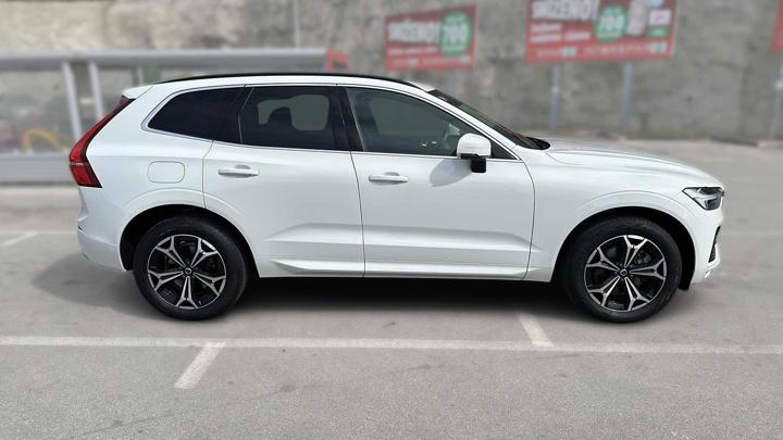 Volvo XC60 B4 Momentum pro