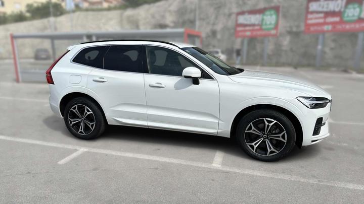 Volvo XC60 B4 Momentum pro