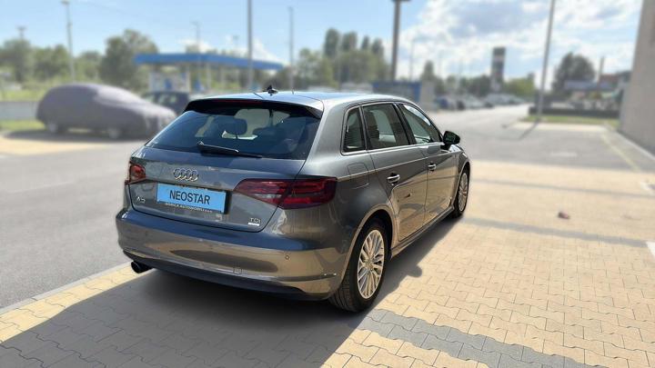 Audi A3 Sportback 1,6 TDI ultra Attraction