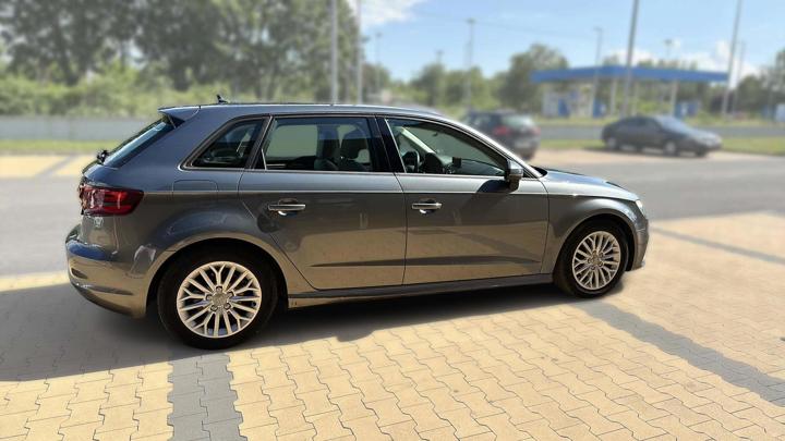 Audi A3 Sportback 1,6 TDI ultra Attraction