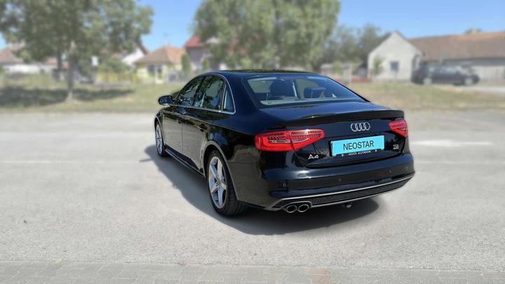 Audi A4 quattro 2,0 TDI Comfort Sport