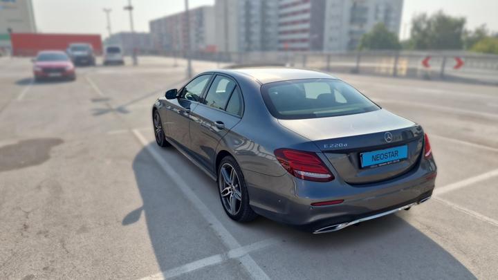 Mercedes-Benz Merceder E220 4 Matic