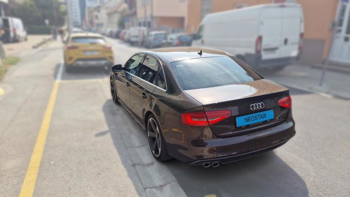 Audi A4 2,0 TDI S tronic