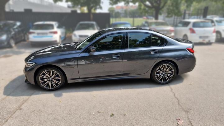 BMW 330e iPerformance M Sport AUT.4 vrata 4X4