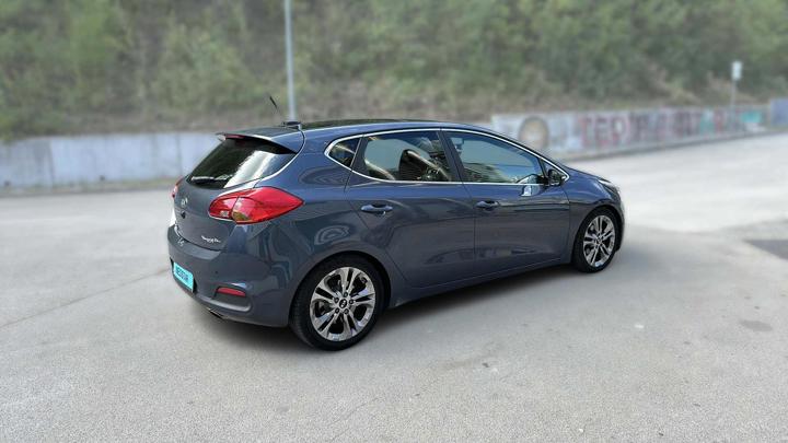 Used 92978 - KIA cee'd cee'd 1,6 CRDi EX Champion cars