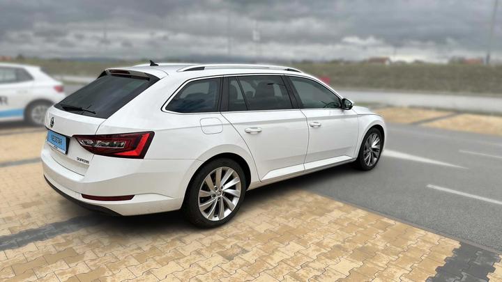 Rabljeni automobil na prodaju iz oglasa 93099 - Škoda Superb Superb Combi 2,0 TDI Premium