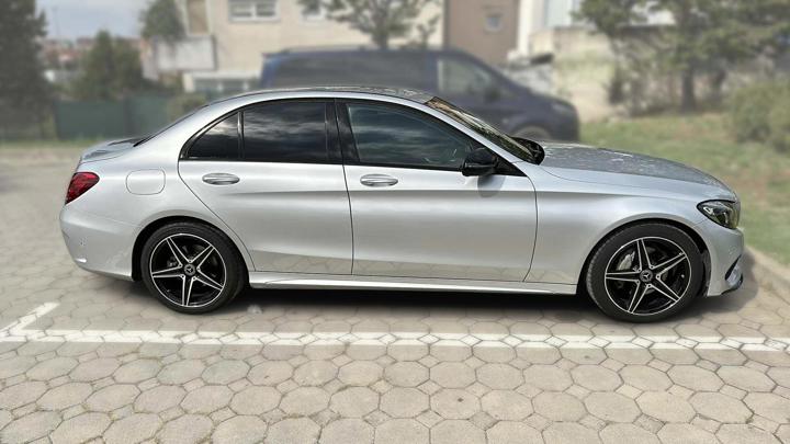 Mercedes-Benz C220 d AMG line