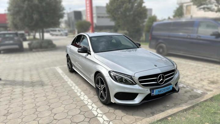 Mercedes-Benz C220 d AMG line