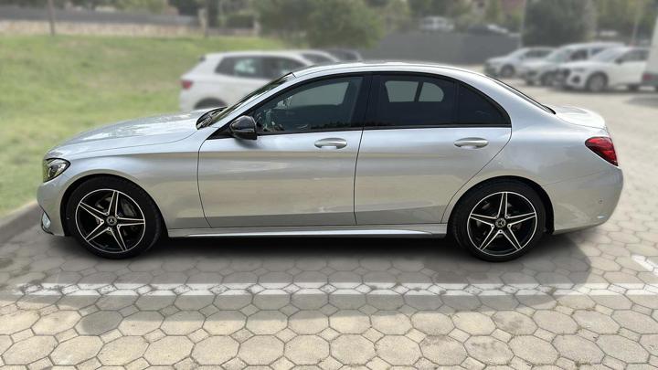 Mercedes-Benz C220 d AMG line