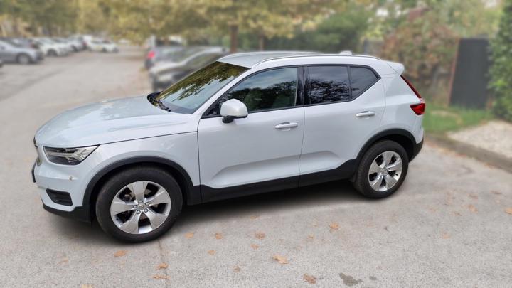 Volvo XC40 T3 MOMENTUM PRO