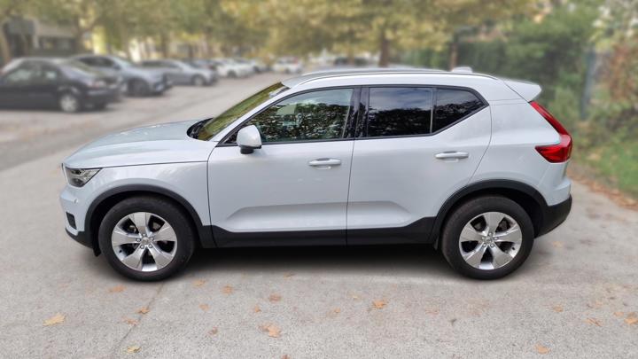 Volvo XC40 T3 MOMENTUM PRO