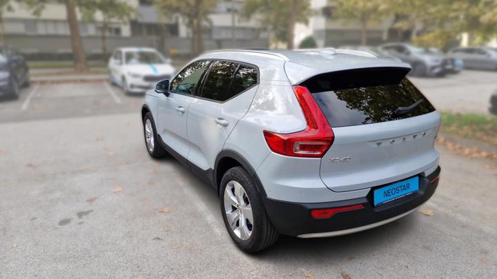 Volvo XC40 T3 MOMENTUM PRO