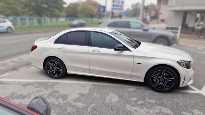 Mercedes-Benz C 300 e 4MATIC AMG Line Aut.