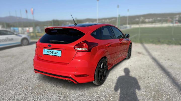 Ford Focus 2,0 TDCi ST Line Red&Black Edition