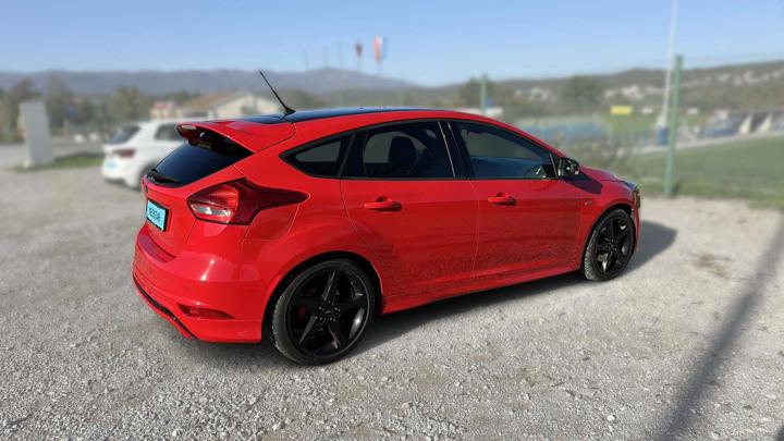 Used 94689 - Ford Focus Focus 2,0 TDCi ST Line Red&Black Edition cars