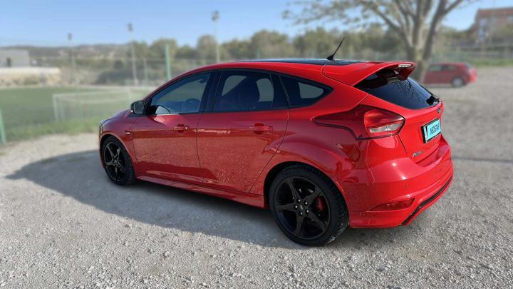 Ford Focus 2,0 TDCi ST Line Red&Black Edition