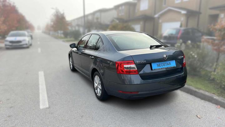 Škoda Octavia 1.6 TDI DSG Style